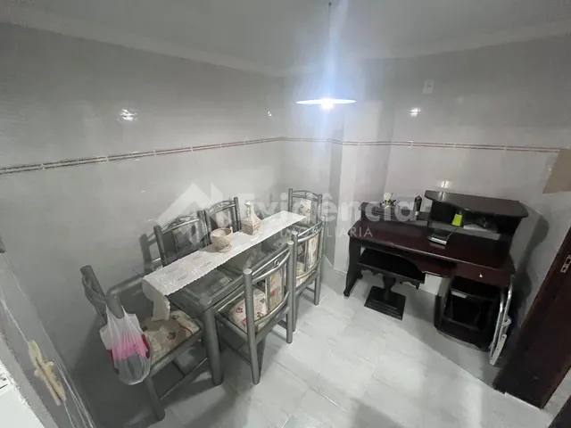 Imagem 4: Sobrado À Venda, Localizado no Trianon, Guarapuava - Pr
