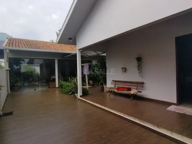 Imagem 2: Casa Á Venda na Vila Industrial com Excelente Localização