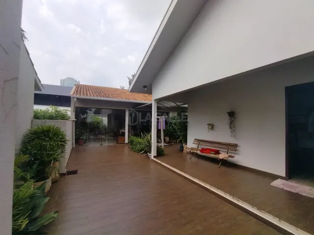 Imagem 7: Casa Á Venda na Vila Industrial com Excelente Localização