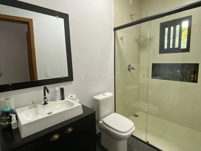 Imagem 7: Casa com Piscina Á Venda na Vila Industrial com Suíte Master e Sobra de Terreno