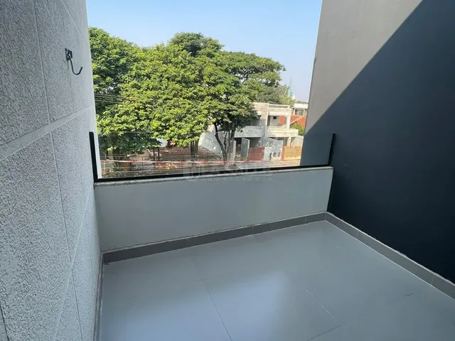 Imagem 3: Sobrado (Triplex) Semi Mobiliado com 02 Vagas de Garagem Jardim Gisela