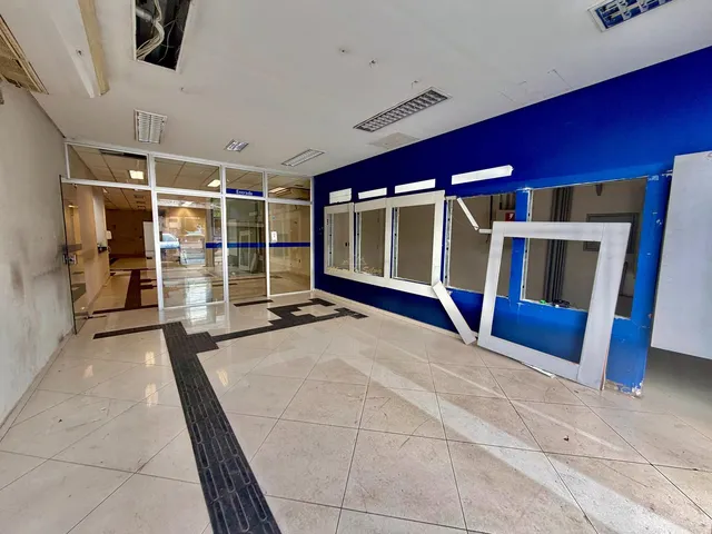 Imagem 8: Imóvel Comercial Estratégico na Avenida Miguel Estefano ? Venda e Locação