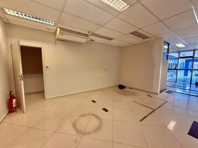 Imagem 13: Imóvel Comercial Estratégico na Avenida Miguel Estefano ? Venda e Locação