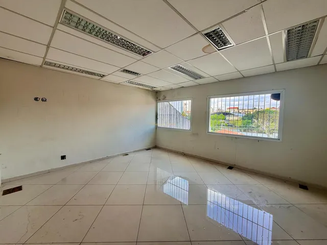 Imagem 13: Imóvel Comercial Estratégico na Avenida Miguel Estefano ? Venda e Locação