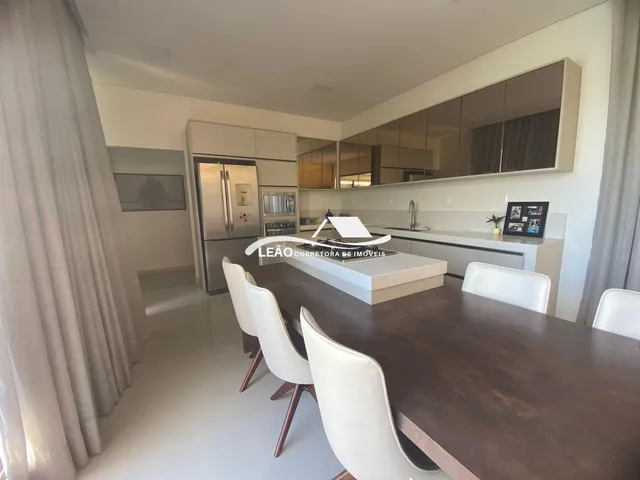 Imagem 13: Casa Alto Padrão com Piscina