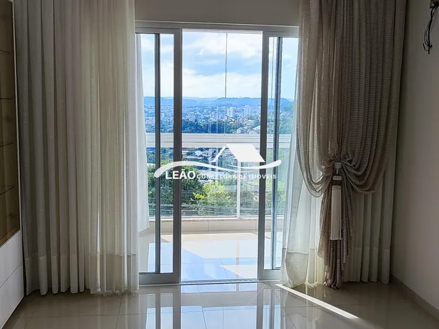 Imagem 7: Apartamento com Vista da Cidade