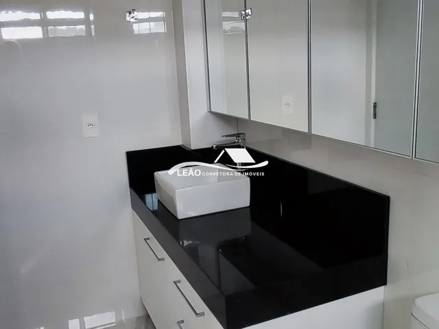 Imagem 11: Apartamento com Vista da Cidade