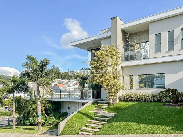 Imagem 7: Casa de Alto Padrão em Condomínio Fechado na Itoupava Central!