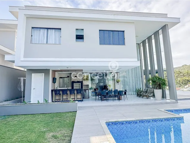 Imagem 16: Casa de Alto Padrão em Condomínio Fechado na Itoupava Central!
