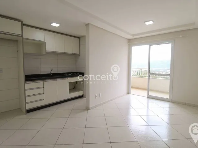 Imagem 13: Apartamento Semimobiliado com 2 Dormitórios na Água Verde!