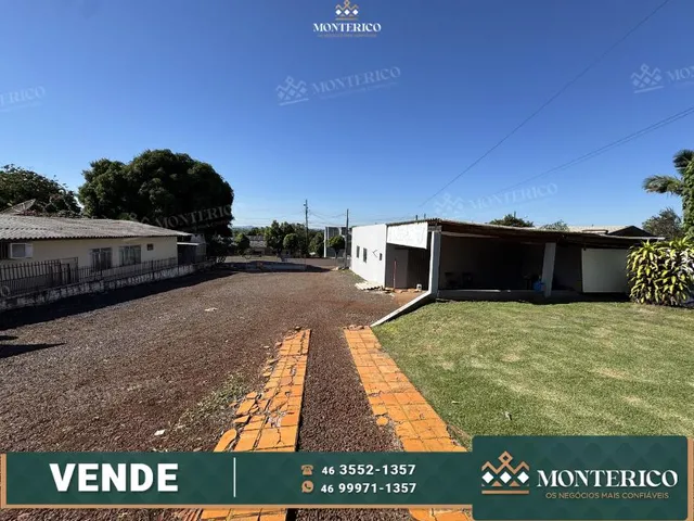 Imagem 4: Vende Terreno com Casa de Madeira na Avenida Botucaris