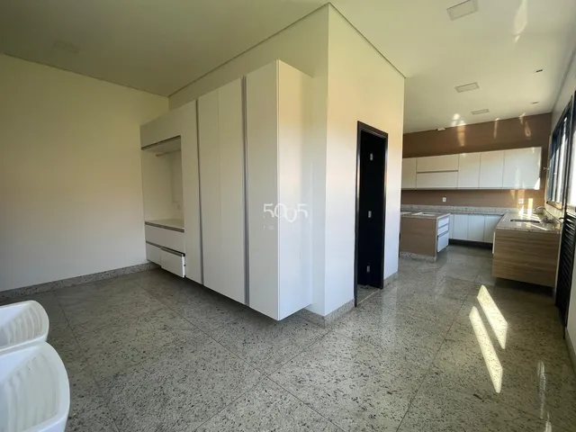 Imagem 15: Casa para Locação com 5 Suítes e 610,00 M²