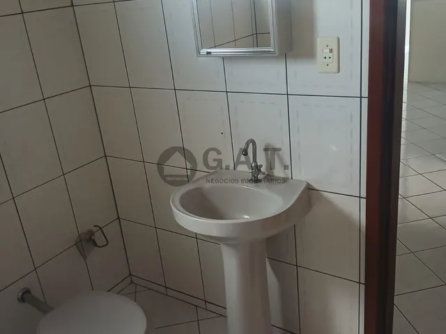 Imagem 3: Aluguel de Sala Comercial na Vila Angelica, Sorocaba-Sp: 2 Salas, 1 Banheiro, 45M² de Área. Venha Conferir!