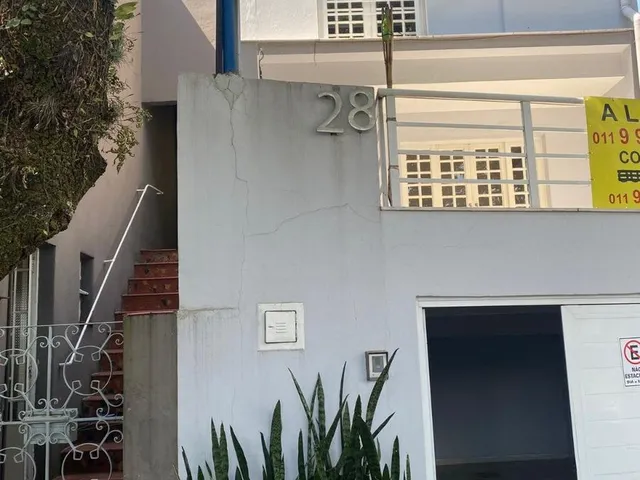 Imagem: Casa Comercial para Locação, Localizada