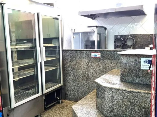 Imagem 7: Ponto Comercial com 2 Box Juntos para Locação no Mercadão da Vila Arens em Jundiaí