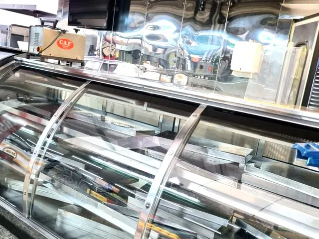 Imagem 3: Ponto Comercial com 2 Box Juntos para Locação no Mercadão da Vila Arens em Jundiaí
