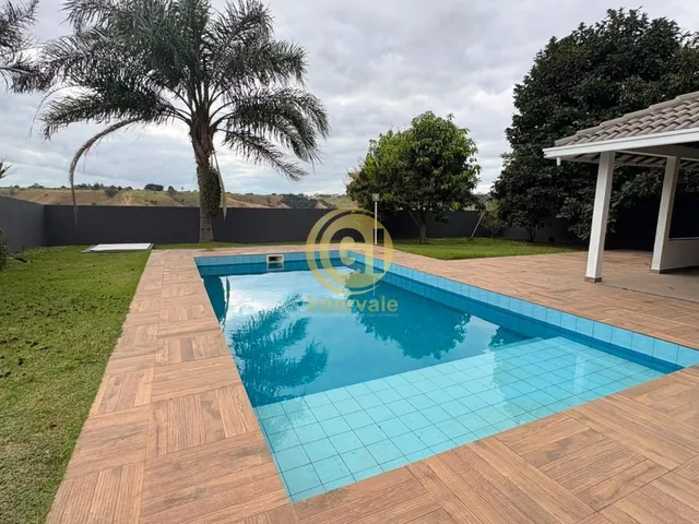 Imagem 13: Casa de Alto Padrão com Piscina e Suíte Master no Mirante do Vale
