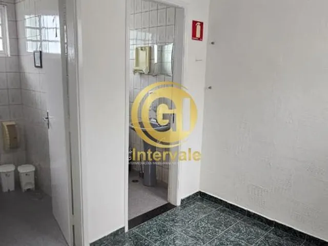 Imagem 3: Sobrado Comercial para Alugar Jacareí 4 Salas 3 Banheiros Ideal Clínica Consultório Escritório Excelente Visibilidade