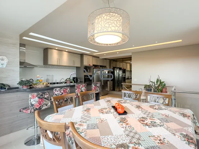 Imagem 4: Cobertura Duplex Mobiliada de 3 Quartos com Suíte, 163 M² Privativos, em Localização Privilegiada no Bairro Vila Izabel