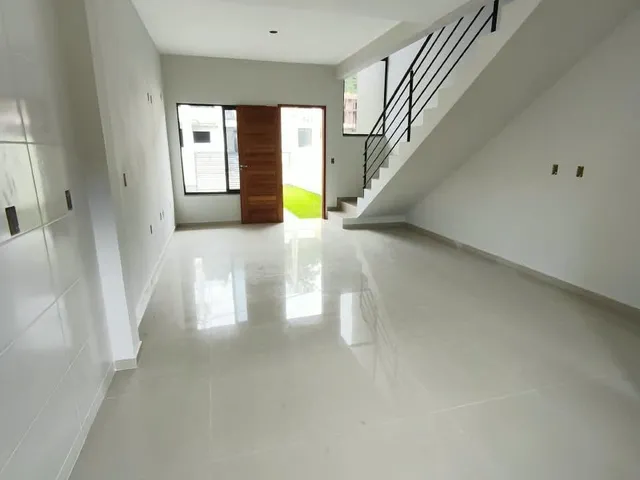Imagem 4: 2 Quartos • 2 Vagas • 3 Banheiros
