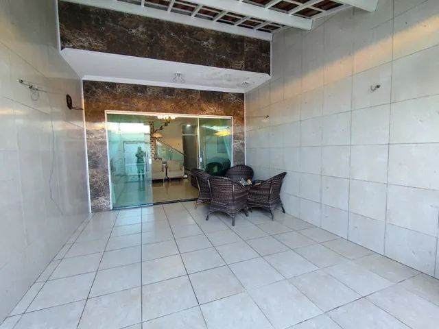 Imagem 2: Casa Duplex com 3 Suítes e Deck na Maraponga