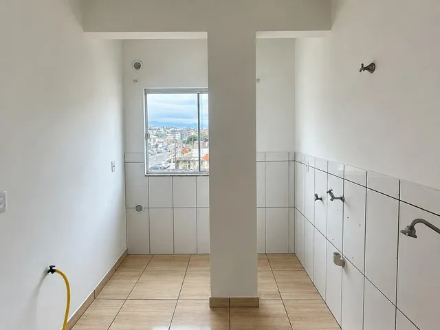 Imagem 6: Apartamento pra Alugar em Imbituba com Dois Quartos Perto do Mercado e Comercio Paes Leme
