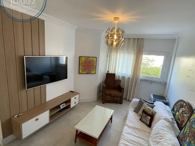 Imagem 2: Apto 1/4 e Sala, Sendo Suíte, Mobiliado, Possui Quarto de Empregada, Área de Serviço e Vaga de Garagem Privativa