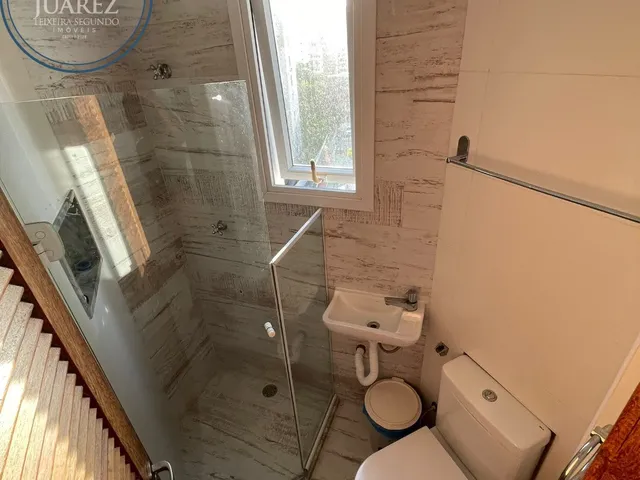 Imagem 12: Apto 1/4 e Sala, Sendo Suíte, Mobiliado, Possui Quarto de Empregada, Área de Serviço e Vaga de Garagem Privativa