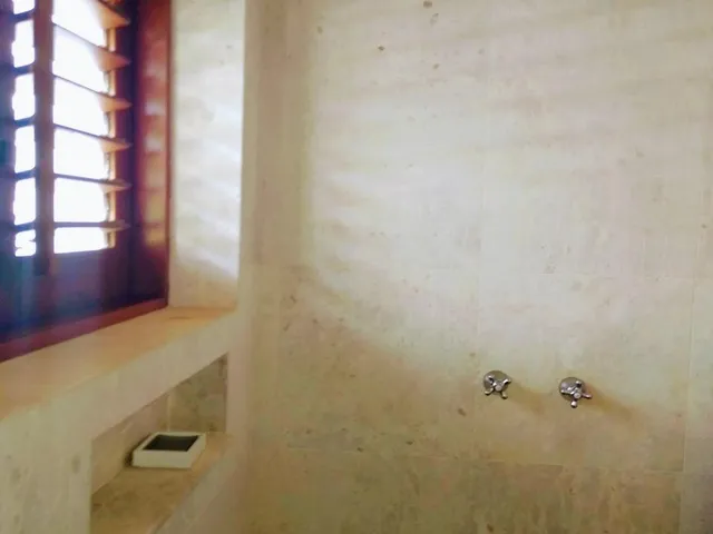 Imagem 10: Belíssima Casa Alto Padrão no Condomínio Busca Vida em Frente Ao Mar