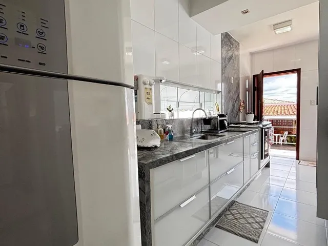 Imagem 2: 0 Casa com 4 dormitórios