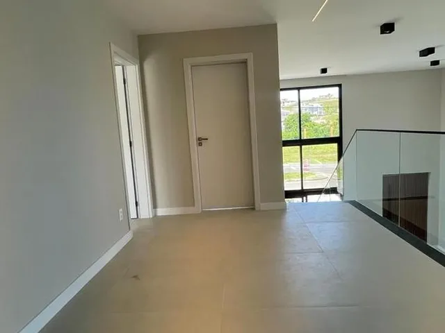 Imagem 2: 0 Casa com 4 dormitórios