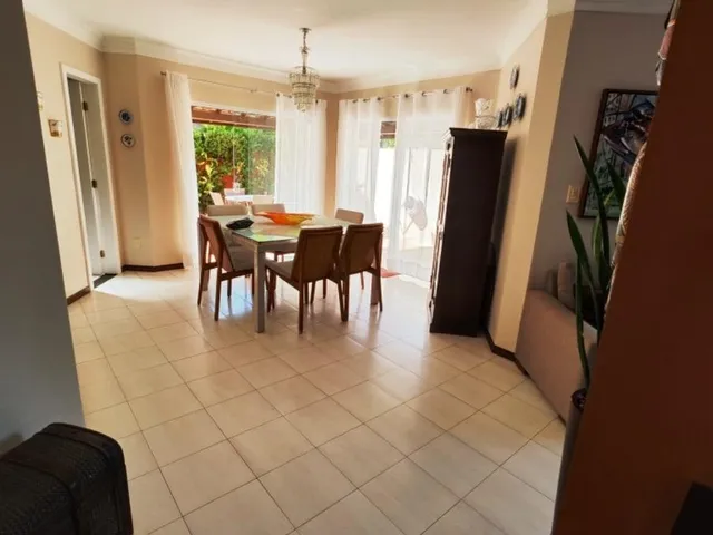 Imagem 2: 0 Casa com 4 dormitórios
