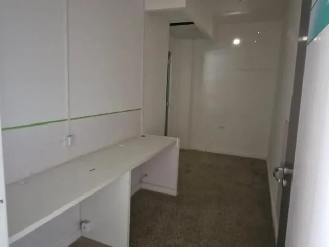 Imagem 4: 0 Loja com 4 vagas na garagem