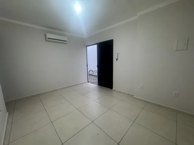 Imagem 6: Aluguel de Sala Comercial no Jardim Guaruja Sorocaba-Sp: 12M², 1 Banheiro. Agende Sua Visita Agora!