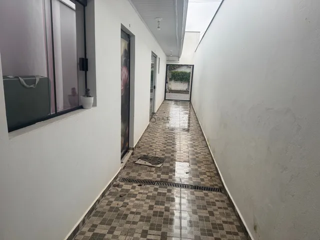 Imagem 2: Aluguel de Sala Comercial no Jardim Guaruja Sorocaba-Sp: 12M², 1 Banheiro. Agende Sua Visita Agora!