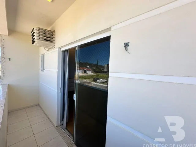 Imagem 5: Imperdível Oportunidade de Adquirir Casa de 3 Quartos e 6 Vagas em Camboriú-Sc no Bairro santa Regina!