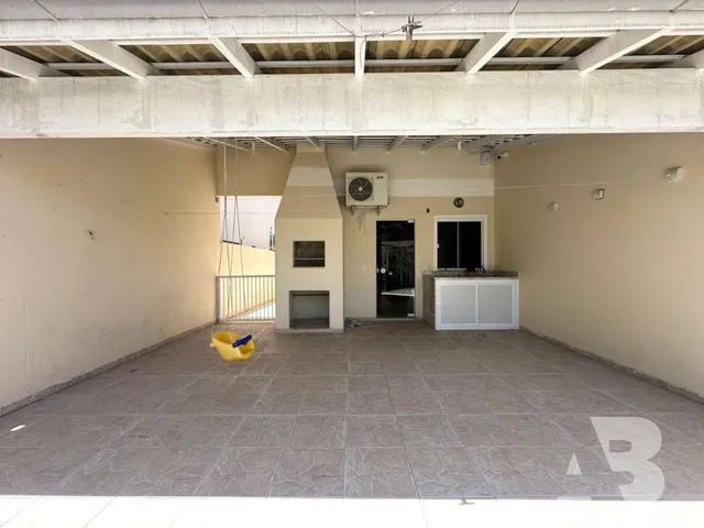 Imagem 6: Imperdível Oportunidade de Adquirir Casa de 3 Quartos e 6 Vagas em Camboriú-Sc no Bairro santa Regina!