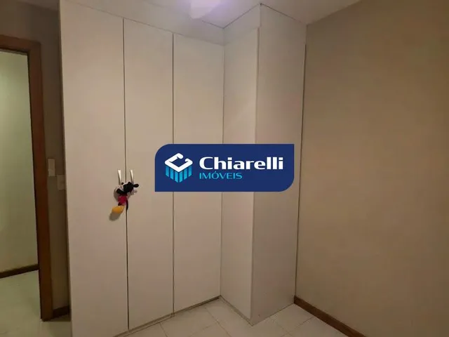 Imagem 16: Apartamento Espaçoso com 3 Quartos e Suíte em Icaraí, Niterói, Rio de Janeiro