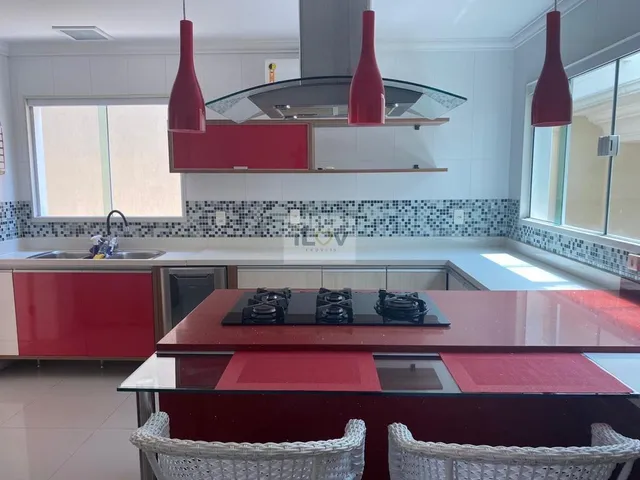 Imagem 8: Camboinhas Casa de Alto Padrão com 5 Suites e Lazer Completo