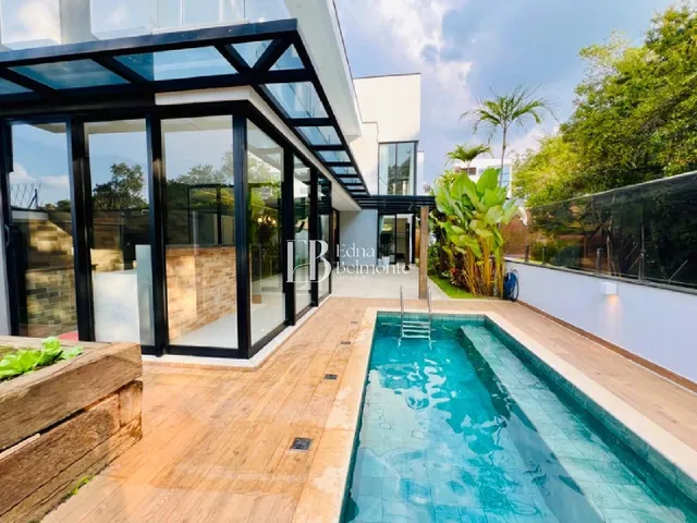 Imagem: Casa para Venda com 3 Suítes, Vista Privativa