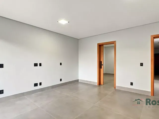 Imagem 14: Sobrado em Condomínio Fechado para Venda, 5 Quarto(S), Jardim Itália, Cuiabá
