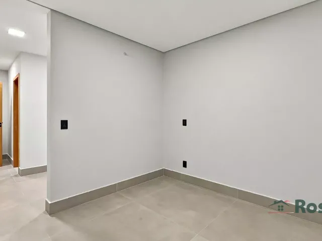 Imagem 16: Sobrado em Condomínio Fechado para Venda, 5 Quarto(S), Jardim Itália, Cuiabá