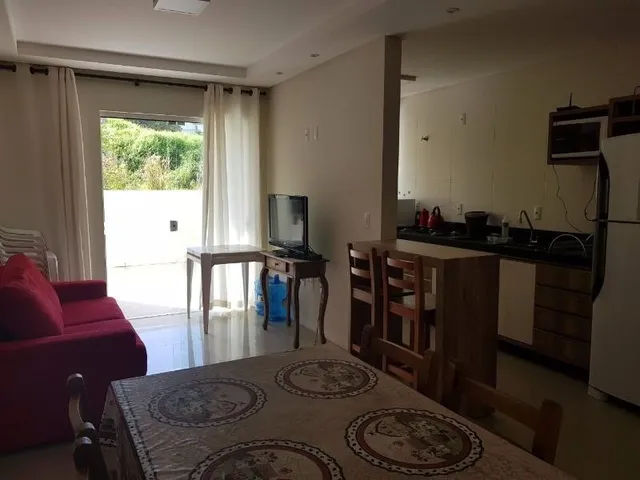 Imagem 4: 300 Mts da Praia Quatro Ilhas e 500Mts da Praia de Bombinhas