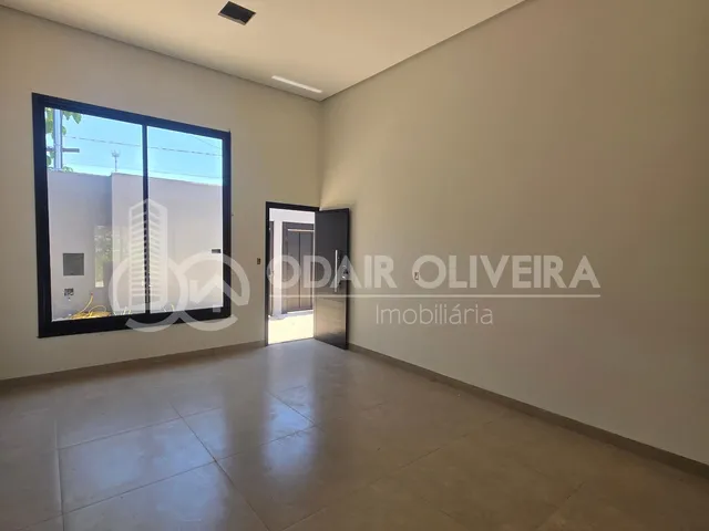 Imagem 4: Casa com Suíte À Venda no Nova Passos 1 em Passos-Mg