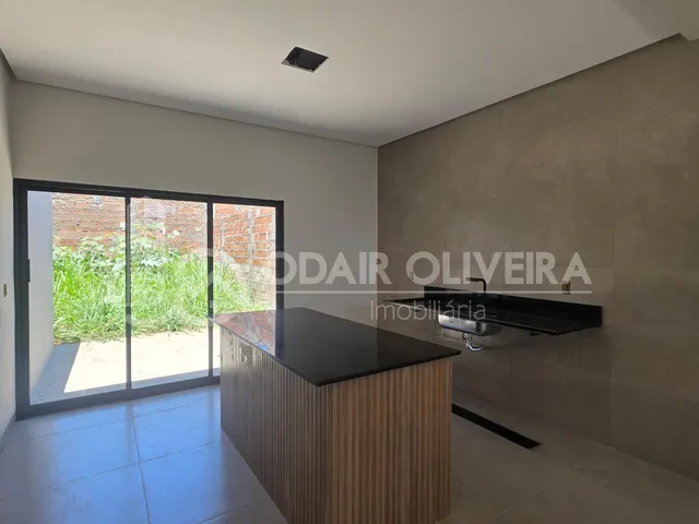 Imagem 5: Casa com Suíte À Venda no Nova Passos 1 em Passos-Mg