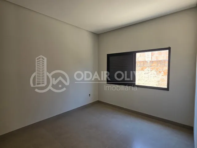 Imagem 12: Casa com Suíte À Venda no Nova Passos 1 em Passos-Mg