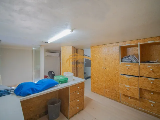 Imagem 4: Galpão Comercial de 452,70M² À Venda em Osasco-Sp, no Bairro Km 18 - Oportunidade Única!