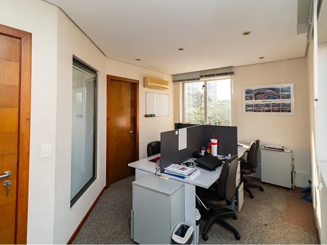 Imagem 10: Mdb 230 Sala 87 Sala comercial com 3 banheiros