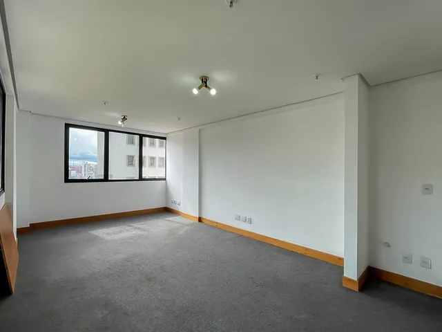 Imagem 14: Pcg 1610 Sala 612491063-9