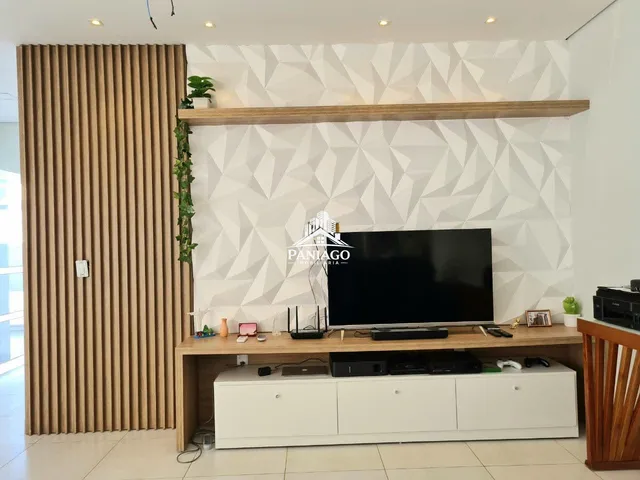 Imagem 6: Casa com 3 Quartos, Piscina e Energia Solar À Venda no Jardim Comodoro